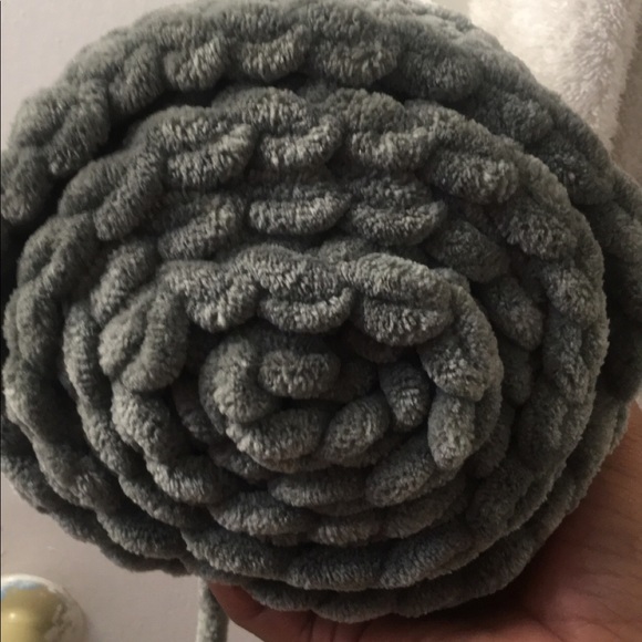 Plush Mix grey white scarf - Picture 3 of 4